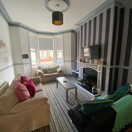 Blackpool Abode - Seaside Cove Экстерьер фото